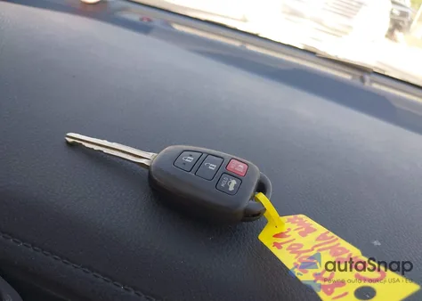 2018 Toyota Corolla Le из США, поврежденный, VIN 5YFBURHE7JP802408